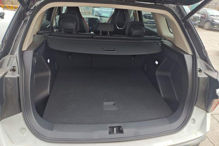 Used Hongqi HS3 2023 1.5T Two-Wheel Drive Shanwei Edition
