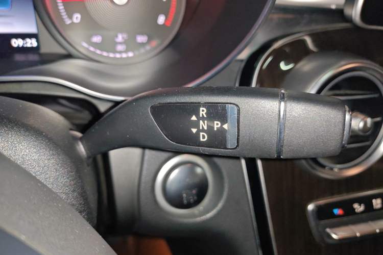 Used Mercedes-Benz GLC 2018 GLC 260 4MATIC Luxury Model