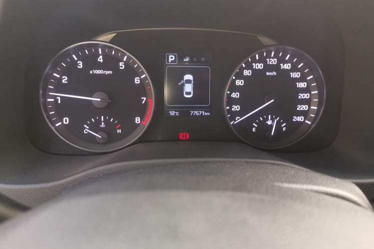 Used Hyundai Elantra (6th Generation / Lingdong) 2016 1.6L Automatic ZhiXuan – Elite Version Odometer Close Up