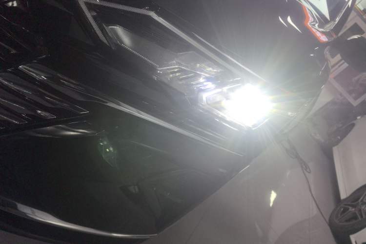 Used Dongfeng Aeolus Yixuan MAX 2021 1.5T Ultra-Stylish Trendsetter Edition