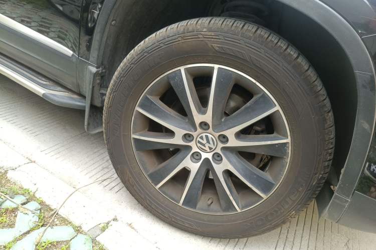 Used Volkswagen Tiguan 2015 1.8TSI Automatic Two-Wheel Drive Luxury Model
