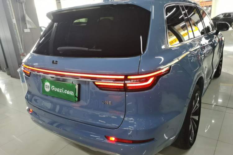 Used Li Auto ONE 2021 Extended-Range 6-Seater Version Rear Right 45 Deg