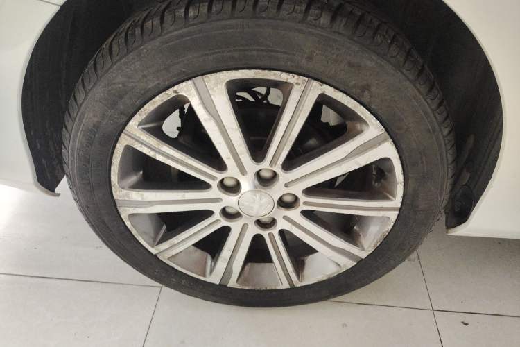 Used Peugeot 408 2014 1.8L Automatic Luxury Edition
