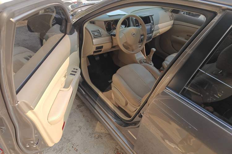 Used Nissan Sylphy 2016 Classic 1.6XE Manual Leading Edition
