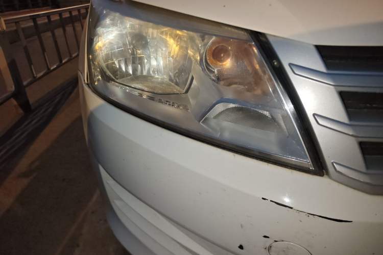 Used Volkswagen Santana 2013 1.4L Manual Fashion Edition Right Front Headlight