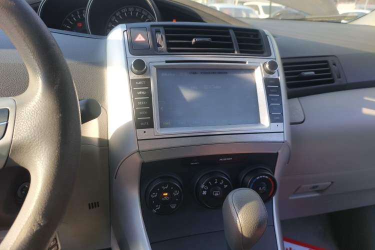 Used Toyota Verso 2014 Starlight 180E CVT Elite Edition