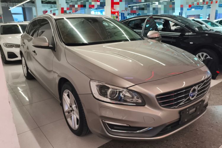 Used Volvo V60 2015 T5 Zhiya Edition
