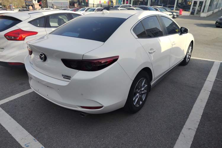 Used Mazda 3 Axela 2021 2.0L Automatic Zhiqing Edition
