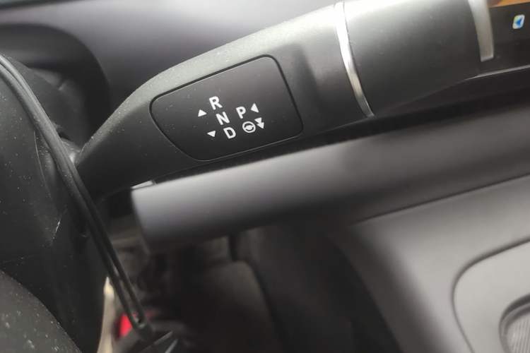 Used Leapmotor C16 2024 All-Electric 580 Luxury Edition Gear Lever