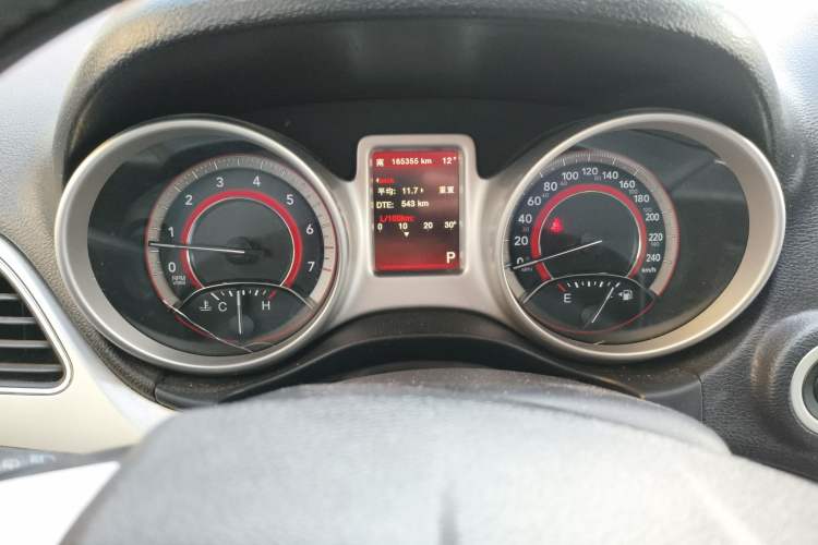 Used Dodge Journey 2013 2.4L Two-Wheel Drive Luxury Version