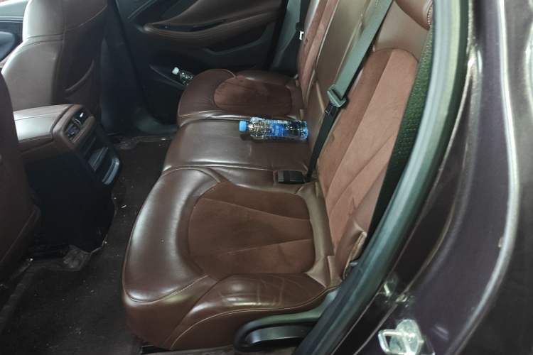 Used Buick Envision 2016 28T Four-Wheel Drive Elite Version Left Rear Seat