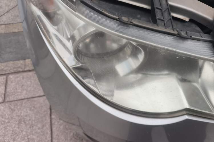 Used Wuling Hongguang 2010 1.2L Base Version China IV Standard Right Front Headlight