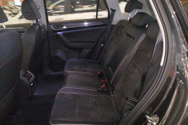 Used Volkswagen Tayron 2020 330TSI Two-Wheel Drive Luxury Connected Pro Edition
