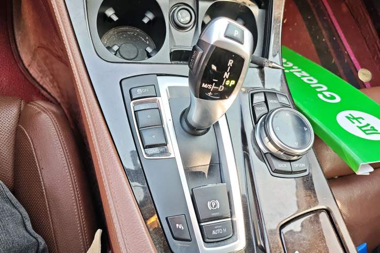 Used BMW 5 Series 2014 535Li Leading Model
