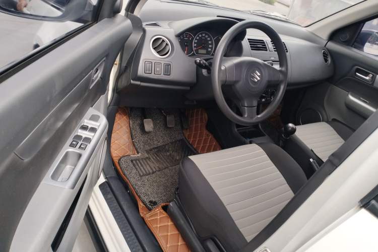 Used Suzuki Swift 2016 1.5L Manual Fashion Model
