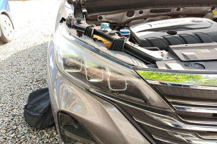 Used GAC Trumpchi GS5 2019 270T Automatic Luxury Edition Right Front Headlight