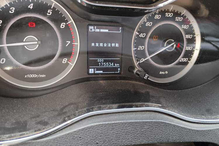 Used Baojun 560 2015 1.8L manual luxury version
