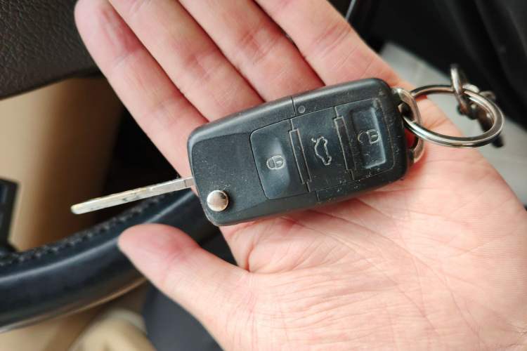 Used Volkswagen Touran 2011 1.4T DSG Zhiya Edition 5 Seats Vehicle Key