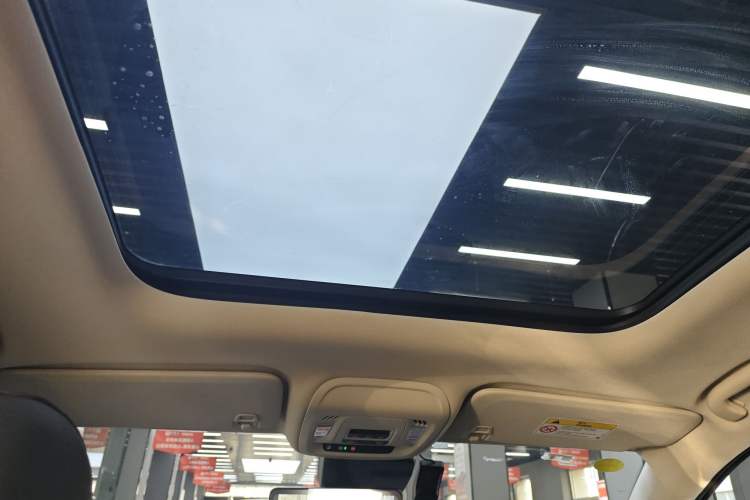 Used Buick Envision 2022 Encore Plus 652T Five-Seat Luxury Model
