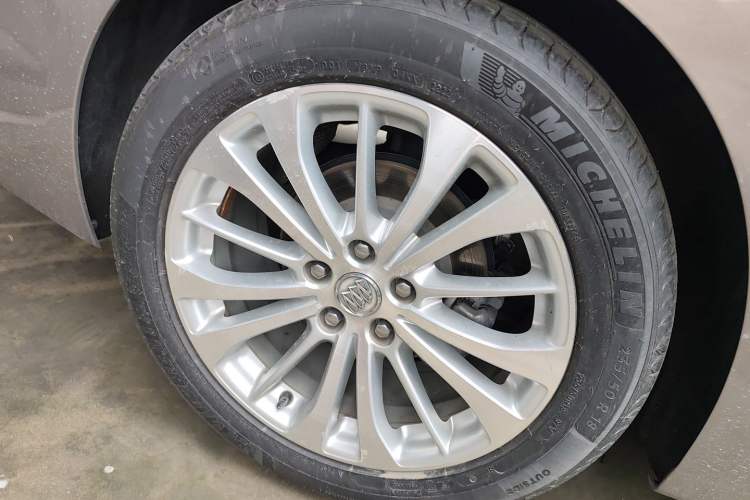Used Buick LaCrosse 2016 28T Elite Model
