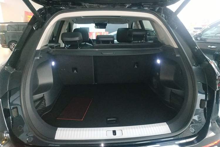 Used Hongqi HS5 2023 2.0T Four-Wheel Drive Flagship Pro Edition
