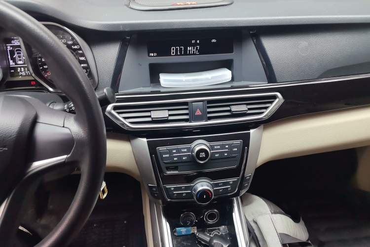 Used Zotye Domy X5 2017 Value Edition 1.6L Manual Fashion Model
