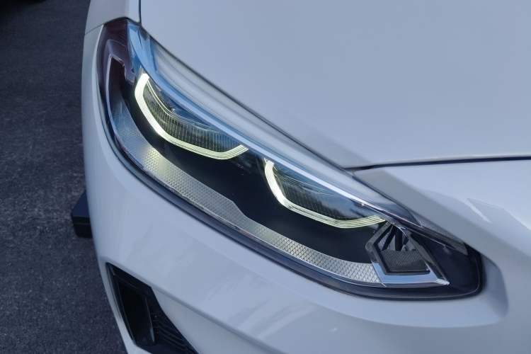 Used BMW 1 Series 2022 120i M Sport Night Edition Right Front Headlight