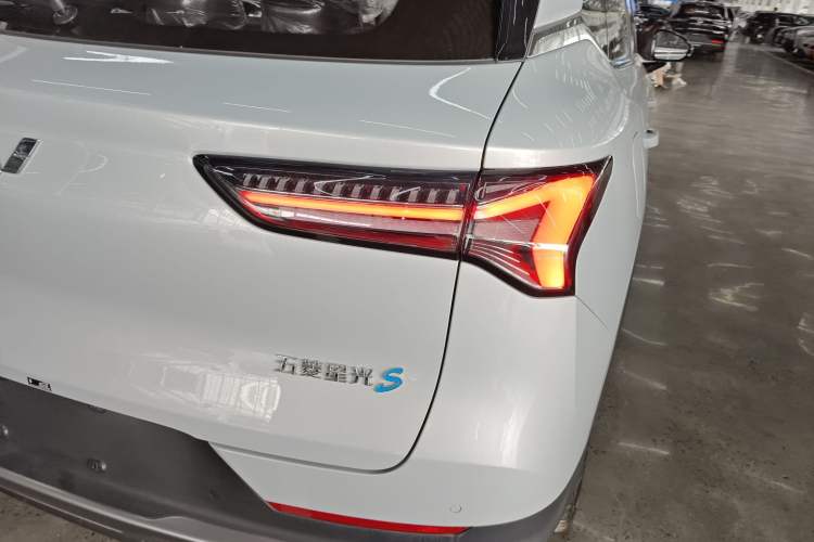 Used Wuling Xingguang S 2025 Model, 130km Leading Edition Exterior 3