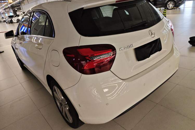 Used Mercedes-Benz A-Class 2017 A 200 Dynamic Edition Rear Left 45 Deg