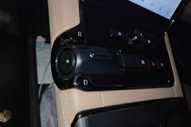 Used Nio ES8 2020 415 km Range 6-Seater Version
