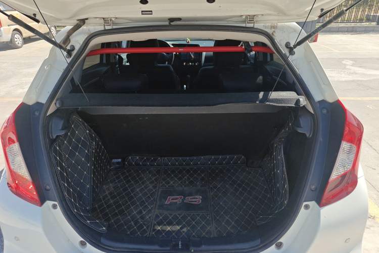 Used Honda Fit 2018 1.5L CVT Comfort Sunroof Version
