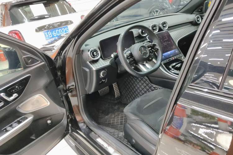 Used Mercedes-Benz C-Class AMG 2024 Facelift AMG C 43 4MATIC
