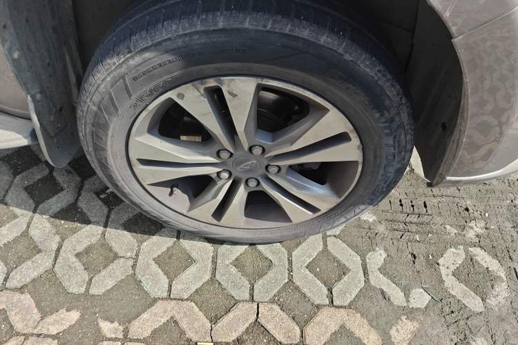 Used Chery Tiggo 3 2014 1.6L Manual Zhishang Edition
