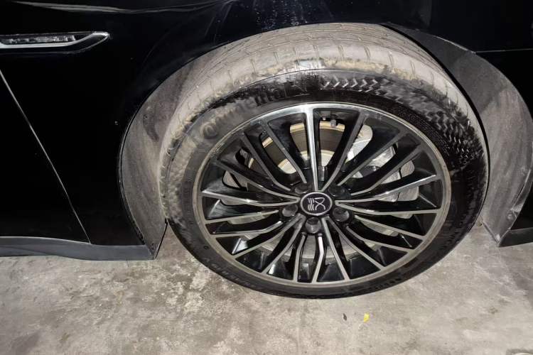 Used BYD Han 2022 DM-i 121KM Prestige Model
