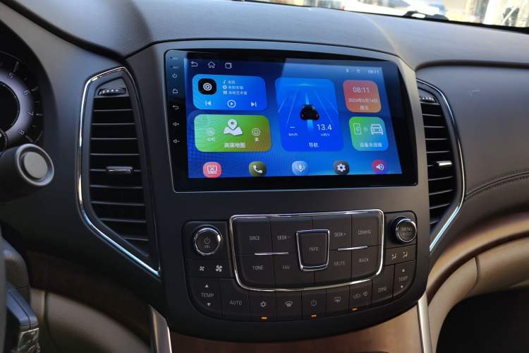 Used Roewe 950 2015 1.8T Elite Edition Audio And AC Panel