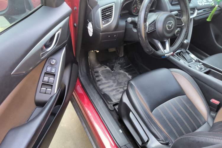 Used Mazda CX-4 2018 2.0L Automatic Two-Wheel Drive Blue Sky Dynamic Version China V Standard