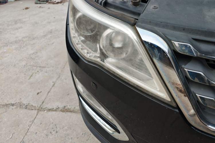 Used Baojun 560 2016 1.8L iAMT Luxury Model Right Front Headlight