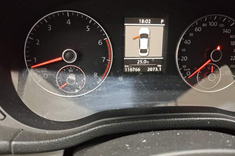 Used Volkswagen Passat 2014 2.0 TSI DSG Prestige Edition Odometer Close Up