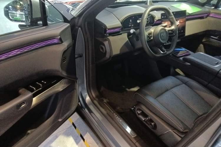 Used Zeekr 7X 2025 100kWh Long-Range All-Wheel Drive Intelligent Driving Version
