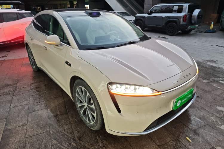 Used Hima Luxeed R7 2025 Range-Extended Version 251 km Max