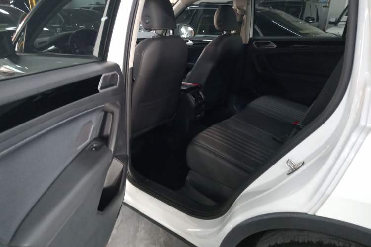 Used Volkswagen Tiguan L 2023 330TSI Automatic Two-Wheel Drive Comfort Edition
