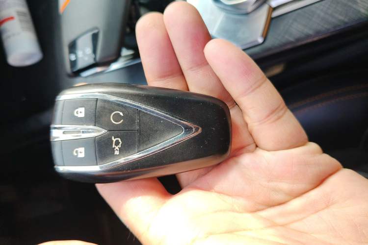 Used CHANGAN UNI-V 2022 1.5T Prestige Version Interior 1