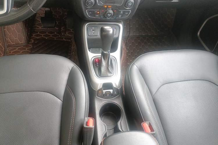 Used Jeep Compass 2017 200T Automatic Family Edition