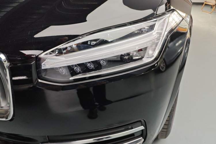 Used Volvo XC90 2023 B6 Zhiyi Luxury Edition 7-Seater
