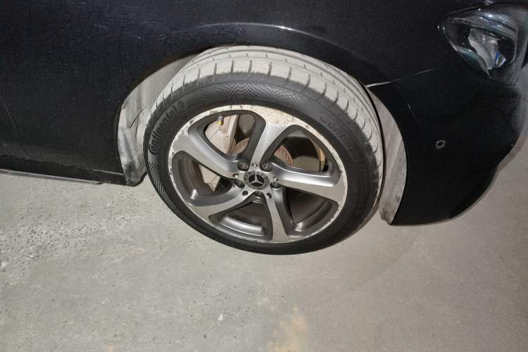 Used Mercedes-Benz E-Class 2017 E 300 L Sporty and Stylish Model