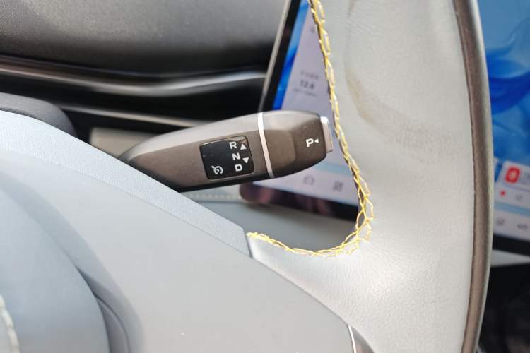 Used Deepal S05 2024 510 Ultra Pure Electric Version Gear Lever