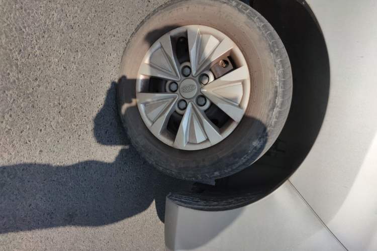 Used JAC Refine M3 2022 PLUS IKEA Edition 1.8L Comfort Version