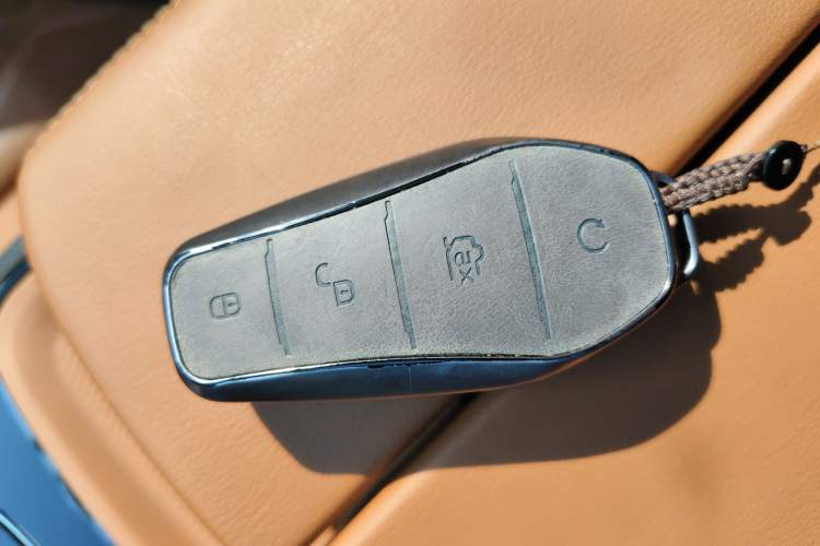 Used BYD Tang New Energy 2023 DM-i Champion Edition 112KM Prestige Model