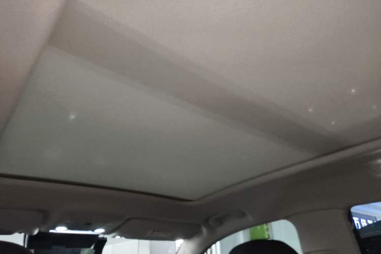 Used Hongqi HS5 2025 2.0T All-Wheel-Drive Flagship Pro Edition
