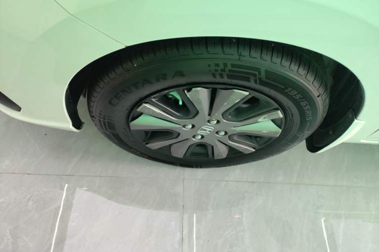 Used Honda Fit 2022 1.5L CVT Trendy Sunroof Edition Left Front Wheel Hub